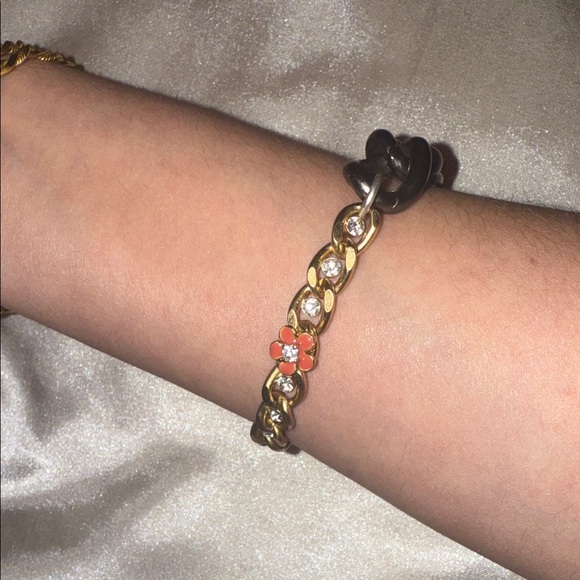 Vintage Y2K Juicy Couture Gold and Black Floral Charm Bracelet - Picture 6 of 6